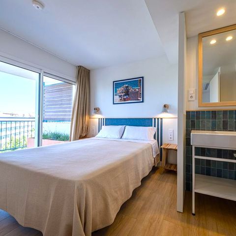 APPARTEMENT 4 personnes - Appartement 2 chambres ACCES AU CAMPING EN SUPPLEMENT et parking payant