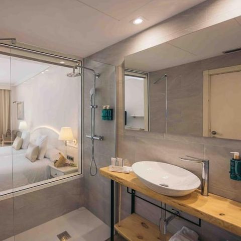 Chambre 2 personnes - Double - Balcon - Vue Canal