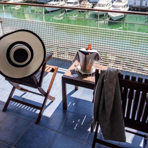Chambre 2 personnes - Double - Balcon - Vue Canal