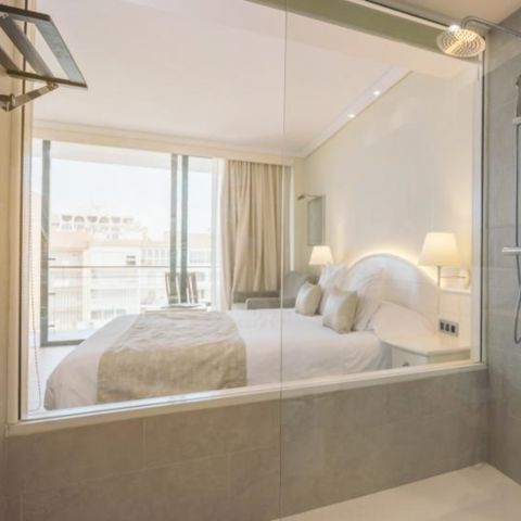 Chambre 2 personnes - Double - Balcon - Vue Canal