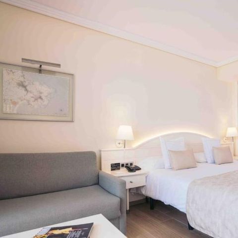 Chambre 3 personnes - Double - Lit supplementaire - Balcon - Vue Canal