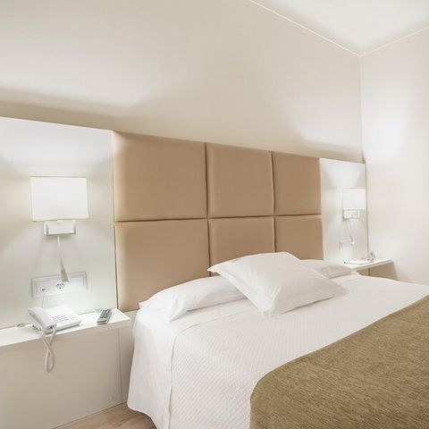 CHAMBRE 1 personne - Chambre Individuelle