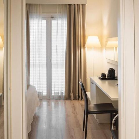 Chambre 1 personne - CHAMBRE INDIVIDUELLE