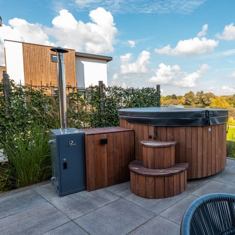 Villa 10 personnes - Maas Waterzicht avec jacuzzi et sauna