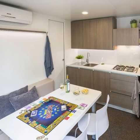 MOBILHOME 6 personnes - Premium Lounge Compact avec 3 chambres