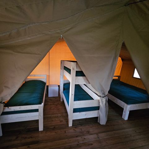Tente en toile et en bois 5 personnes - y compris les toilettes