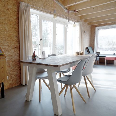 BUNGALOW 2 personnes - La bavure rouge