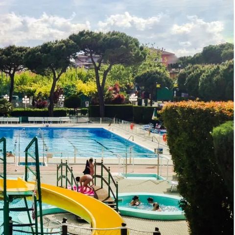 Happy Camp mobile homes in Camping Riccione - Camping Rimini - Image N°5