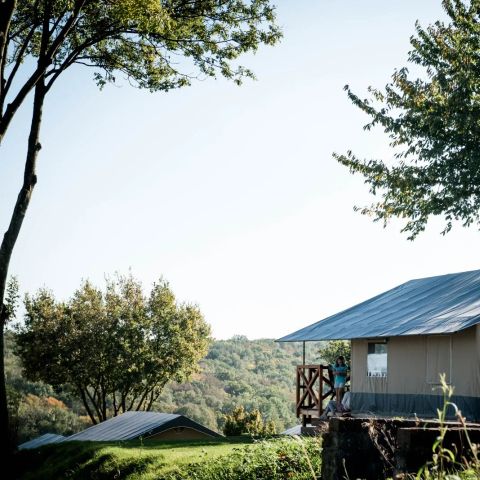 TENTE TOILE ET BOIS 5 personnes - de Luxe