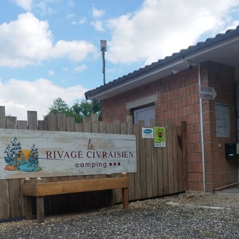 Camping Le Rivage Civraisien - Vienne - Image N°2