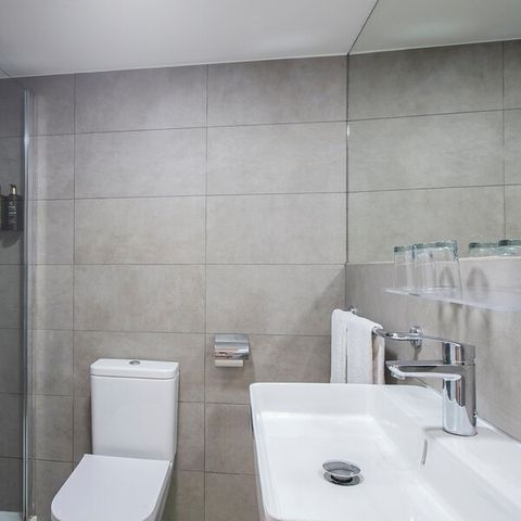 Chambre 2 personnes - DOUBLE - VUE PISCINE - BALCON