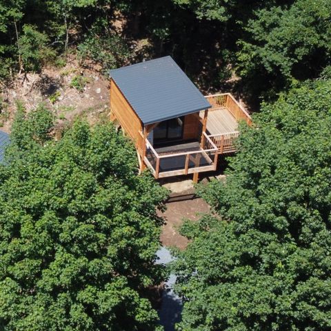 HÉBERGEMENT INSOLITE 2 personnes - Maison dans les arbres 2 personnes