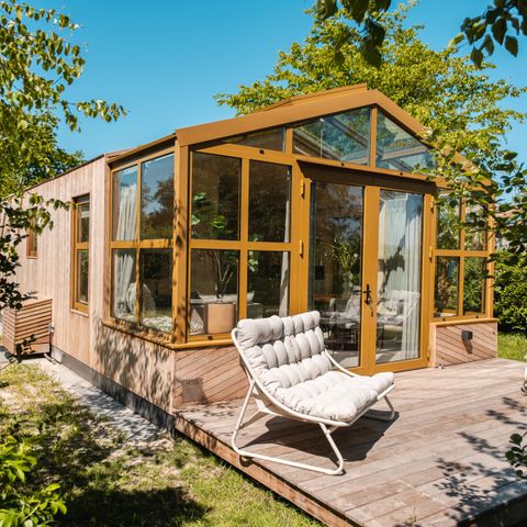 MAISON 36 personnes - Bâtiment principal 20 personnes + 4 grandes serres