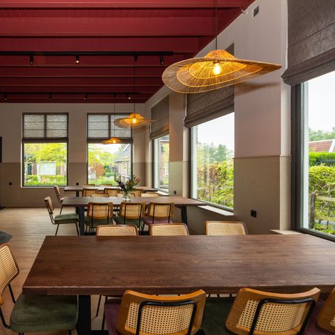 Hébergement pour groupe 36 personnes - Bâtiment principal 20 personnes + 4 petites serres