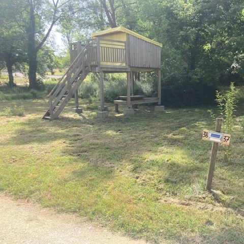 HÉBERGEMENT INSOLITE 2 personnes - Campétoile : sans cuisine - sans sanitaires