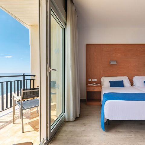 CHAMBRE 2 personnes - CHAMBRE DOUBLE - BALCON - VUE MER - PETIT-DÉJEUNER INCLUS
