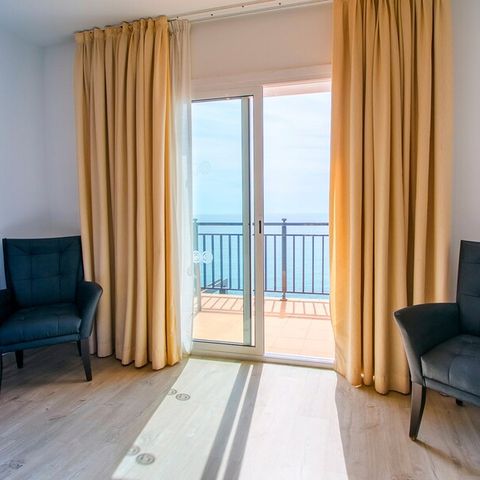 Chambre 2 personnes - DOUBLE - SUPERIOR - BALCON - VUE MER - PETIT-DÉJEUNER INCLUS