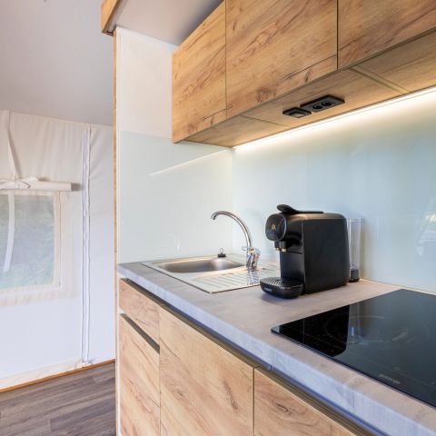 Tente en toile et en bois 4 personnes - 2-4ST