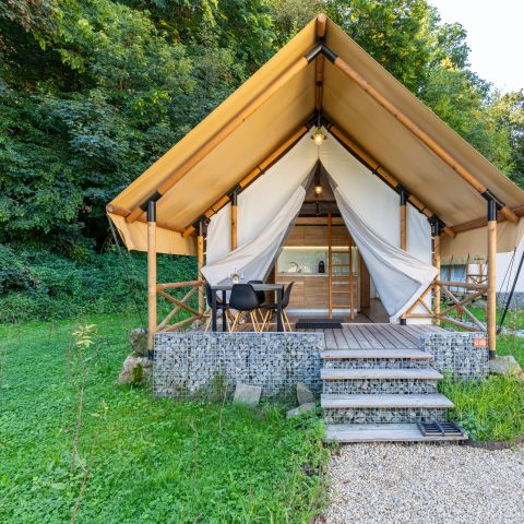 Tente en toile et en bois 4 personnes - 2-4ST