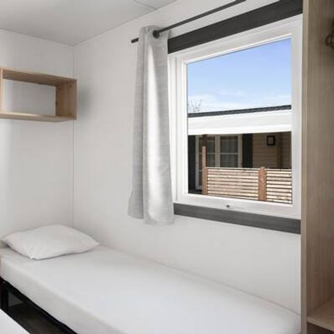 MOBILHOME 4 personnes - Comfort | 2 Chambres | Capacité 4 personnes | Terrasse surélevée | 1 Salle de bain | Climatisation