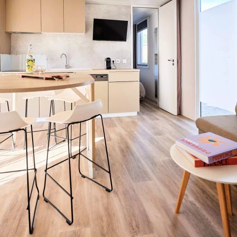 Mobilhome 4 personnes - Copy Cottage Roussane 3 Pièces 4 Personnes Climatisé + TV 2sdb