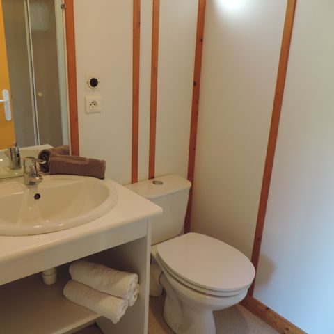 CHALET 6 personnes - Chalet en HARMONIE avec la nature - 31m² - 2 chambres avec vue rivière