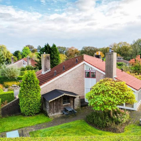 BUNGALOW 4 personnes - Cerf-volant rouge 161