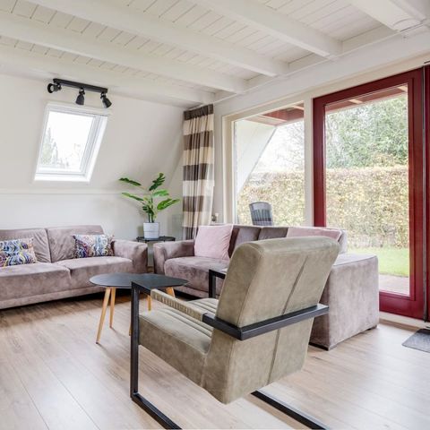 BUNGALOW 6 personnes - Barge à queue noire 130