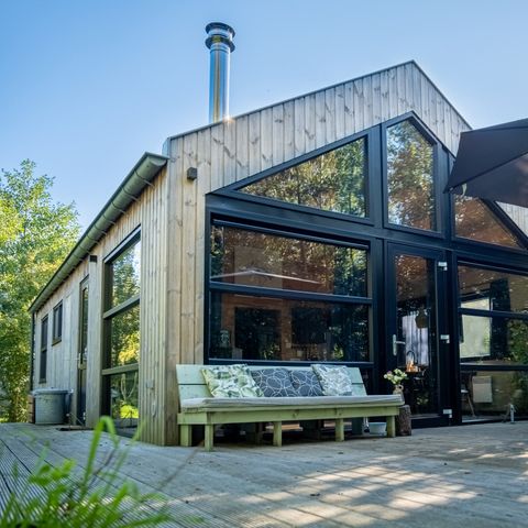 LODGE 8 personnes - Pavillon d'eau Skries