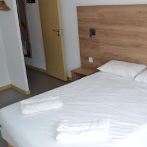 CHAMBRE 9 personnes - Chambres communicantes CH4 + CH5