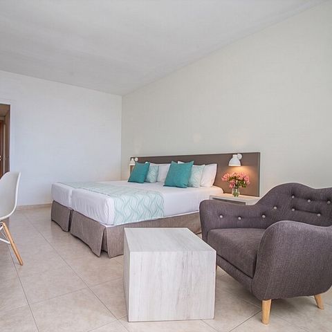 Chambre 2 personnes - DOUBLE - BALCON - PETIT-DÉJEUNER INCLUS