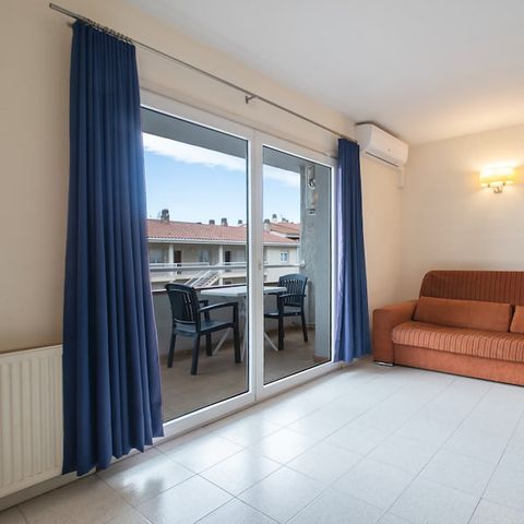 APPARTEMENT 3 personnes - Appartement 1 chambre - 2 adultes + 1 enfant (- 12 ans) ou 3 adultes - Economique