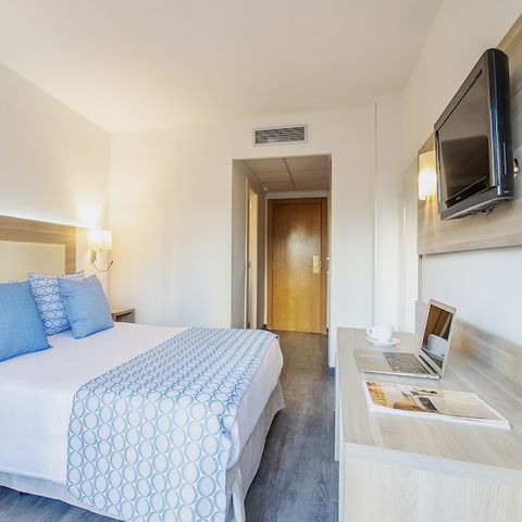 CHAMBRE 2 personnes - Chambre Double - Balcon
