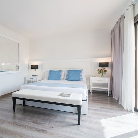 CHAMBRE 2 personnes - Chambre Double - Supérieur - Balcon