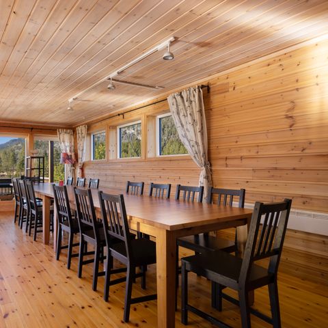 Hébergement pour groupe 14 personnes - Maison de lac avec sauna et au bord de l'eau