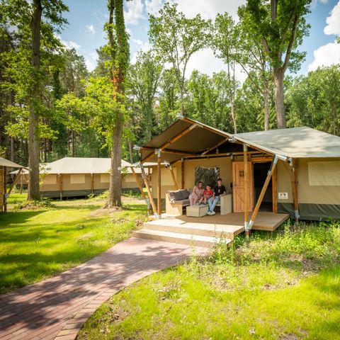 Tente en toile et en bois 6 personnes - Tongasoa Lodge