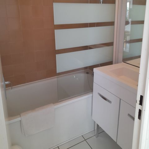 APPARTEMENT 4 personnes - "Vue Port" 1 pièce