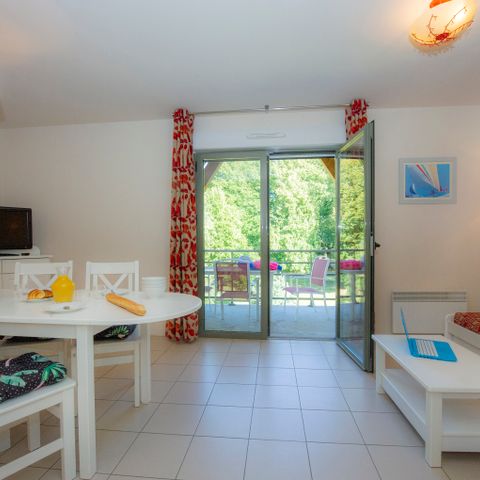 STUDIO 3 personnes - G/268 - studio