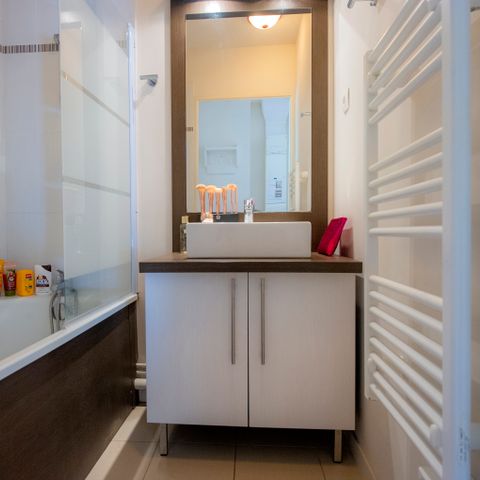 STUDIO 3 personnes - G/268 - studio