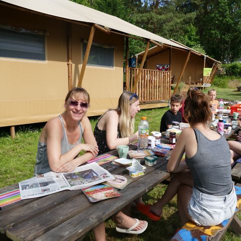 Tente en toile et en bois 6 personnes