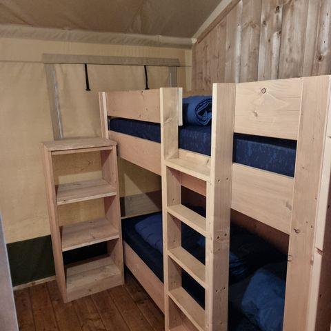TENTE TOILE ET BOIS 4 personnes - y compris les installations sanitaires