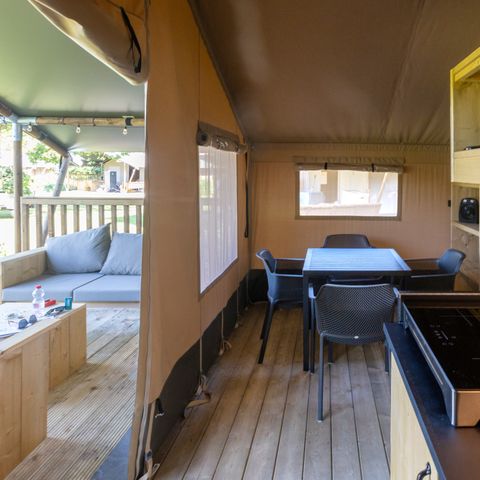 Tente en toile et en bois 6 personnes - y compris les installations sanitaires