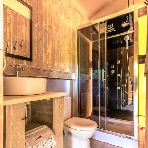 TENTE TOILE ET BOIS 4 personnes - avec sanitaires et climatisation (ADVENTURE COMFORT)