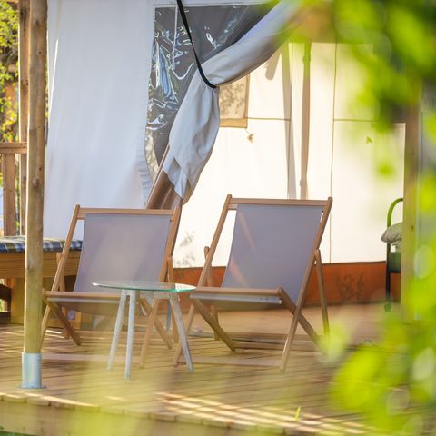 TENTE TOILE ET BOIS 5 personnes - Tente Glamping avec Salle de Bain, Amber 44 m², Premium - JACUZZI