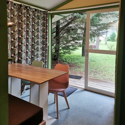 CHALET 5 personnes - Bungalow, ouvert sur l'extérieur