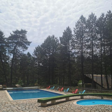 Camping Les Sapins de Corrèze - Corrèze - Image N°2