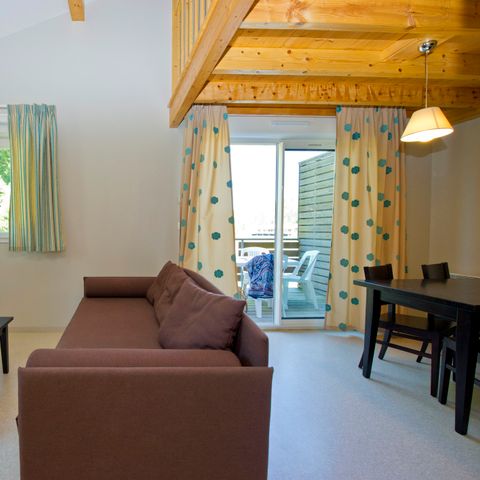 MOBILHOME 4 personnes - G/25_COTTAGE 4 PERS. DUPLEX PARC (F)