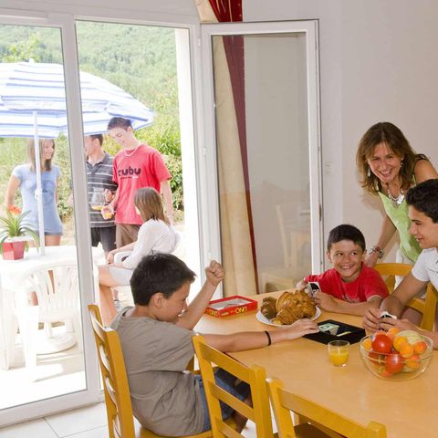 APPARTEMENT 8 personnes - 3 PIECES DUPLEX 8 PERSONNES REZ DE JARDIN