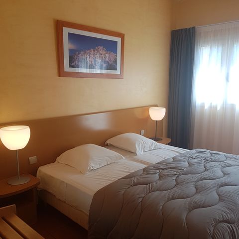 CHAMBRE 2 personnes - G/227_CHAMBRE HOTELIERE 2 PERS.