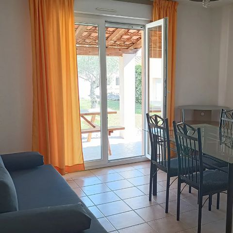 GÎTE 6 personnes - 50m² - 2 chambres avec jardin